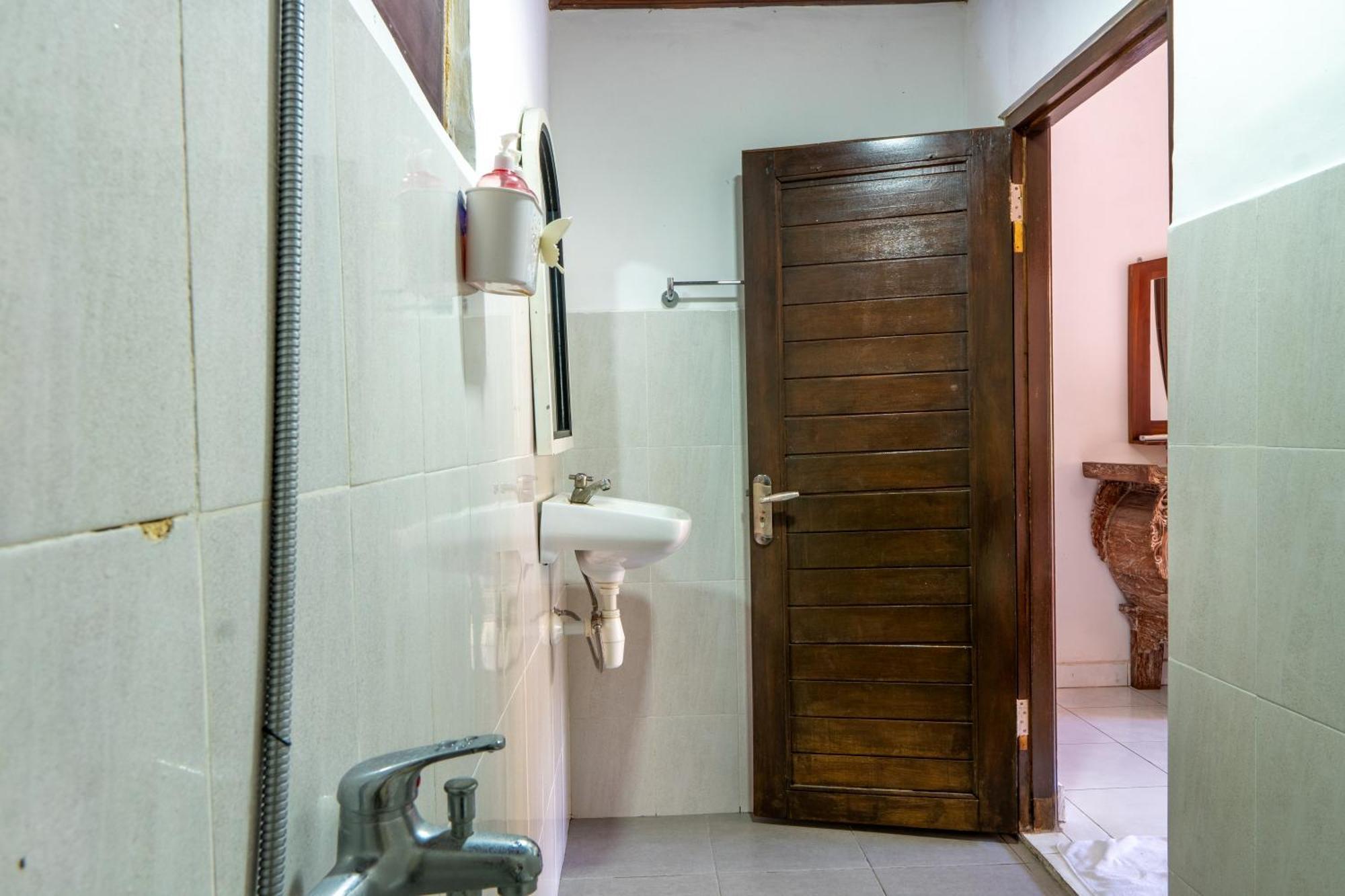 Purnama House Hotel อูบุด ภายนอก รูปภาพ